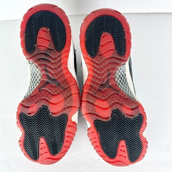 Nike Air Jordan 11 Retro Low 'Bred' Sneakers Size 12 Black Red 528895-012 - Picture 7 of 8